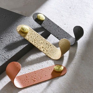 Gancho de hierro para colgar en la pared para sombreros y abrigos - Colgador desmontable para puerta de armario - Perchero colgante - Product Image 1
