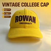 Casquette de baseball structurée en coton jaune vif avec logo universitaire brodé en 3D en relief pour les étudiants, idéale pour les jours de match et les tenues décontractées