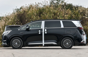 Denza D-9 2025 EV, hệ thống lái tự động, phạm vi hoạt động 620km, dẫn động cầu sau, vô lăng bên trái, xe điện - Product Image 4