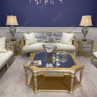 Ensemble de canapés de designer pour salon de villa, style classique français européen, en bois massif, avec revêtement en tissu italien et feuille d'or
