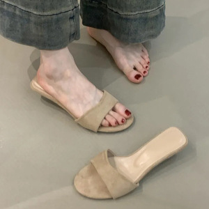 Sandalias de tacón alto elegantes de charol con correa al tobillo y diseño de punta abierta para verano 2025 - Product Image 3