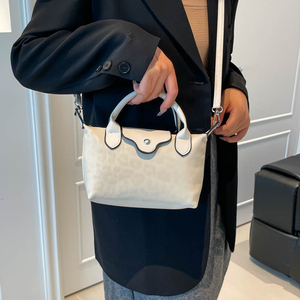 Bolso Tote de Mujer en Piel Sintética, Bolso de Moda, Bolso de Hombro, Bolso Bandolera, Bolso Casual para Compras, Bolso Mensajero para Viajes y Oficina - Product Image 3