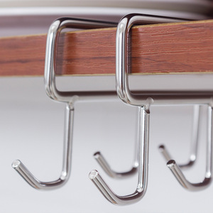Escurridor de Platos de Acero Inoxidable para Colocar Sobre el Fregadero con 6 Ganchos y Diseño de Dos Niveles para Organizar Utensilios de Cocina - Product Image 1