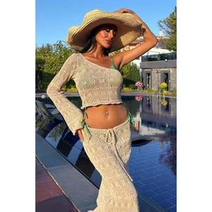 Conjunto de Bikini Katy de Una Pieza con Escote Redondo y Diseño Calado para Mujer, en Spandex, Algodón y Fibra de Bambú, Traje de Baño de Dos Piezas - Product Image 3