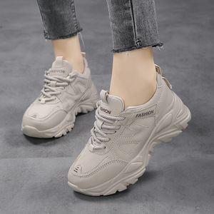 รองเท้าผ้าใบแฟชั่นผู้หญิงสไตล์ Dad Shoes รุ่นใหม่ล่าสุดสำหรับฤดูใบไม้ร่วง ระบายอากาศได้ดี เหมาะสำหรับเล่นกีฬา พักผ่อน เดินเล่นกลางแจ้ง และท่องเที่ยว - Product Image 2
