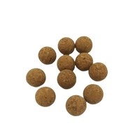 25 mm de diamètre. Boules de liège agglomérées, sphères précises pour l'artisanat, la maison et la décoration
