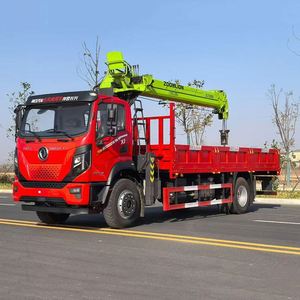 Camión grúa de carga Dongfeng 4X2 con pluma telescópica de 8 toneladas para trasplante de plántulas y operaciones de ingeniería rural - Product Image 4