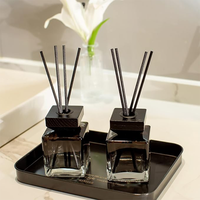 Bouteille en verre luxueuse et unique 100ML 150ML bouteille de diffuseur de roseau d'aromathérapie à la maison carrée noire