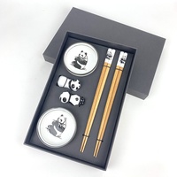 Platos de cerámica con diseño de Panda de estilo chino de fábrica y palillos de madera, cubiertos creativos, juego de regalo de sushi