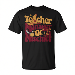 Camiseta Teacher Manager Of Mischief, unisex, para adultos, manga corta, cuello redondo, impresión digital, regreso a la escuela, graduación - Product Image 2