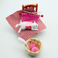 Maison de poupée 1:12, mini pull en tricot miniature, panier pour chat, décoration créative de bijoux