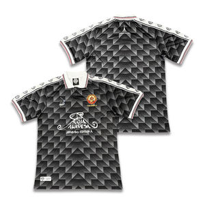 Chemises de football pour hommes à motif de bloc de grille de sublimation personnalisée - Product Image 1