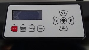 Colordowell X-720 Plotter da Taglio Manuale con Precisione +/-0,1mm, Velocità 800mm/s, Larghezza Supporto 720mm, per Taglio di Adesivi - Product Image 5