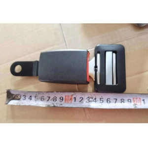 Base <span class=keywords><strong>de</strong></span> clip doblado <span class=keywords><strong>de</strong></span> alta calidad Clip <span class=keywords><strong>de</strong></span> cinturón <span class=keywords><strong>de</strong></span> <span class=keywords><strong>seguridad</strong></span> <span class=keywords><strong>de</strong></span> coche <span class=keywords><strong>de</strong></span> 13 cm para cinturón <span class=keywords><strong>de</strong></span> <span class=keywords><strong>seguridad</strong></span> <span class=keywords><strong>de</strong></span> coche - Product Image 4