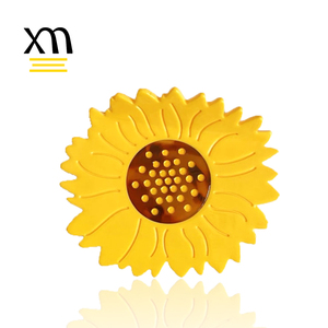 Xinmei Custom Bio Acetato Lily Hair Clip Accesorios 2026 Moda Estética Flor Pinza para el cabello White Hairclaw Eco Haarklammer - Product Image 2