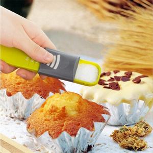 Utensilio de Cocina para Hornear, Cuchara Medidora de Sal y Café de Plástico de Doble Cabeza Ajustable con Escala - Product Image 3