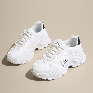 รองเท้าผ้าใบแฟชั่นผู้หญิง รุ่นปี 2024 สวมใส่สบาย ทันสมัย พื้นหนา สไตล์ Dad Shoes รองเท้าผ้าใบฤดูหนาวสำหรับผู้หญิง - Product Image 6