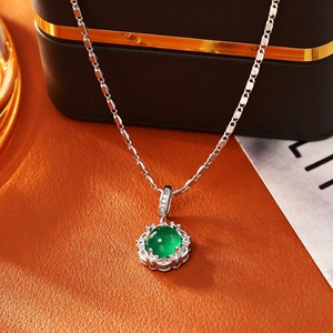 Collier pendentif en zircon vert émeraude, bijoux de mode pour la clavicule - Product Image 4