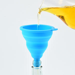 Embudo plegable de silicona rojo, azul y verde, embudos de cocina plegables de boca ancha para cocinar y hornear con asa. - Product Image 4