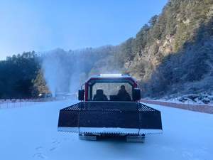 Chasse-neige, cabine climatisée, idéal pour le lissage des pistes <span class=keywords><strong>de</strong></span> ski et le déneigement municipal dans les stations <span class=keywords><strong>de</strong></span> ski - Product Image 4