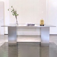 Mostrador Central de Acero Inoxidable de Diseño Moderno y Minimalista Personalizado para Tiendas de Ropa, Boutiques, Espacios Urbanos y Salas de Estar