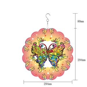 Colorido Molinillo de Viento Metálico de 12 Pulgadas con Forma de Flamenco para Decoración de Jardín y Patio, Forma Rectangular de Mariposa - Product Image 3