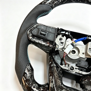 Volante Deportivo de Fibra de Carbono Forjado para Toyota Hilux Gr Corolla Camry Land Cruiser Fortuner Gt86Lc300 Lc200 Prado 120 150 - Product Image 3