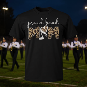 T-shirt con stampa leopardata Proud Band Mom per i genitori della banda musicale - Product Image 3