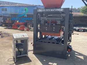 Máquina Semiautomática para Fabricar Bloques de Hormigón QT 4-24, Máquina de Construcción de Bloques Huecos con Presión Hidráulica, Motor Principal - Product Image 3