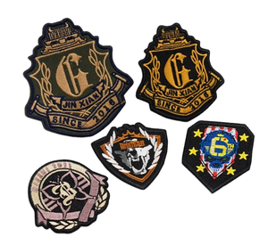 Tùy Chỉnh Cá Nhân Dệt Phù Hiệu Dệt Logo Thêu Sắt Trên Vá Truyền Nhiệt Huy Hiệu Vải Cho May Thêu Các Bản Vá Lỗi - Product Image 1