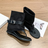 Sandales bottes mi-mollet tendance en toile avec boucle métallique décorative et semelle plate en caoutchouc pour la plage, la rue et le quotidien