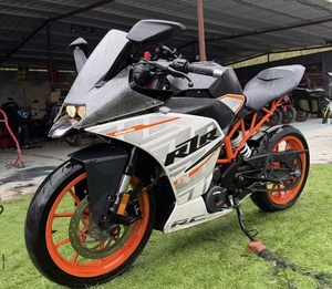 <span class=keywords><strong>Moto</strong></span> <span class=keywords><strong>sportive</strong></span> <span class=keywords><strong>KTM</strong></span> RC390 d'occasion avec carénage complet, moteur monocylindre de 373 cm³ refroidi par liquide, ABS Bosch à double canal, embrayage à glissement - Product Image 3