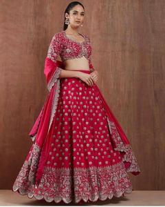 Groothandel Fancy Georgette Zijde Lahenga Choli Met Dupatta Pakistani Stijl Salwar En <span class=keywords><strong>Saree</strong></span> Voor Bruiloft Vervaardigd In <span class=keywords><strong>Surat</strong></span>