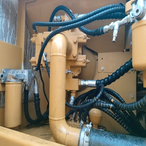 Excavatrice sur chenilles hydraulique d'occasion CAT 325B de haute qualité, 25 tonnes, pour la construction - Product Image 4