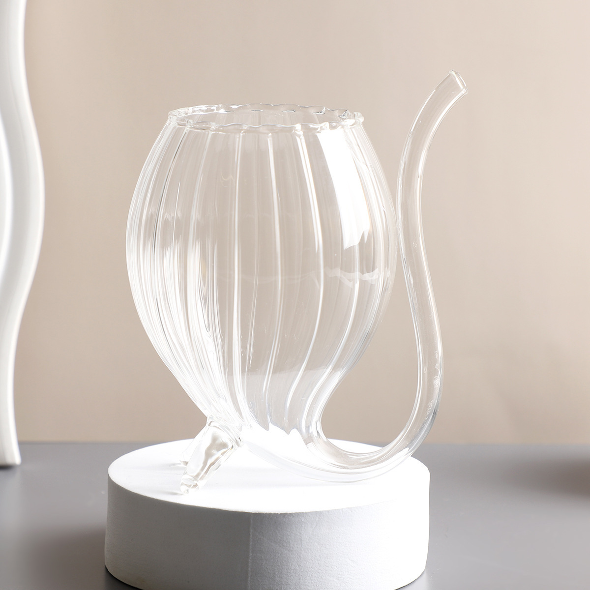 Vampire wine glass-stripe design