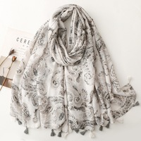 Viscose tête écharpe marque de luxe noix de cajou imprimé crème solaire châles étole Bufanda longue coton doux musulman Hijab écharpe pour les femmes