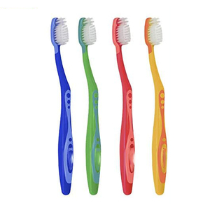 แปรงสีฟันสำหรับผู้ใหญ่ปี 2025 ดีไซน์ใหม่ สีสันสดใส ขายส่ง OEM&ODM 4 ชิ้น ด้ามจับ PP+TPR ขนแปรงนุ่มปานกลาง สำหรับใช้ในบ้าน - Product Image 1