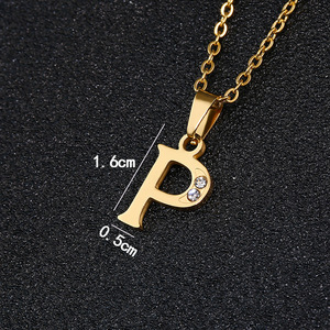 Collana <span class=keywords><strong>con</strong></span> Ciondolo Iniziale Alfabeto <span class=keywords><strong>M</strong></span> in Acciaio Inossidabile Placcato Oro 18K <span class=keywords><strong>con</strong></span> Zirconi Bianchi - Product Image 5
