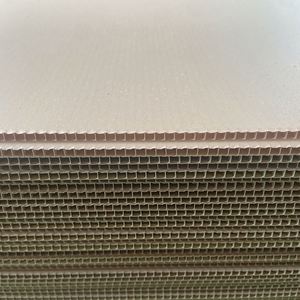 Plaque creuse en plastique PP de 1.5mm à 12mm d'épaisseur Feuille creuse en PP colorée personnalisée pour boîte de retournement de fruits - Product Image 3