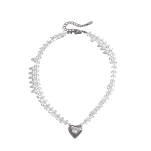 Collier avec pendentif en forme de cœur plaqué argent, avec zircone cubique et chaîne de perles d'imitation pour femmes, à porter au quotidien, romantique - Product Image 3