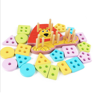 Venta caliente <span class=keywords><strong>amazon</strong></span> premium León conjunto de columnas en forma de madera a juego de la promoción del juguete divertido paño de - Product Image 1