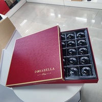 STPP a développé une boîte d'emballage de luxe pour chocolats avec impression personnalisée de 24 truffes, boîte cadeau avec séparateur en PVC de qualité alimentaire