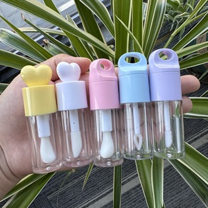 Tube de brillant à lèvres tendance ppwr avec trou, contenant de gloss, flacon d'huile pour les lèvres, emballage cosmétique hydratant - Product Image 1