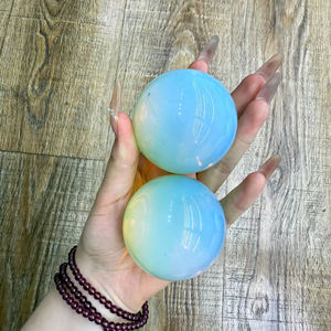 Venta al por Mayor de Esferas de Ópalo Natural Transparente, Piedras Preciosas Pulimentadas, Bolas de Cuarzo Ópalo para Decoración del Hogar y Regalos - Product Image 1