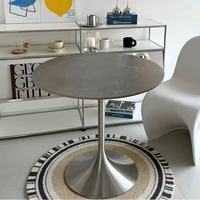 Table à manger moderne en marbre doré, base en métal brossé résistant à la chaleur, mobilier commercial de luxe pour café et hôtel, vente en gros d'usine