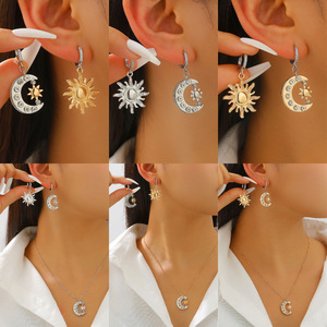 Collier Pendentif Lune et Soleil Tendance, Bijou Européen et Américain Haut de Gamme, Pendentif Clavicule Soleil et Lune - Product Image 1