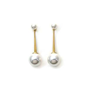 Boucles d'oreilles pendantes fines en acier inoxydable 316L avec placage or PVD, design perle durable et résistant - Product Image 1