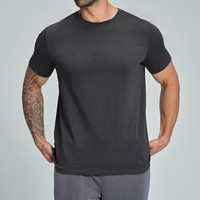 Comfortabel Hot Sale Custom logo T-shirt Bestseller Meerdere Kleuren Body Fit T-shirt Simpele Polyester T-shirt Heren