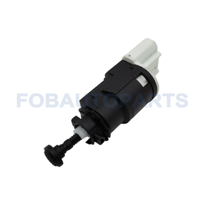 Interruptor de luz de freno para Dacia Lodgy Nissan Primastar Renault <span class=keywords><strong>Clio</strong></span> 8200276361 - Product Image 4
