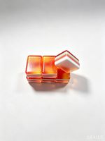 Tuiles de Mahjong Modernes en Acrylique Style Européen et Américain Rose Rouge Assortiment de Couleurs Quatre Couches Portable pour 4 Joueurs Divertissement